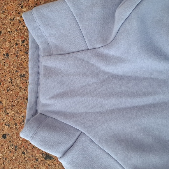 🌍Fabletics🌍 - Picture 10 of 10